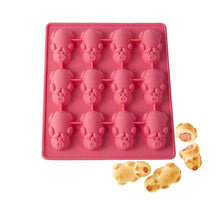 Load image into Gallery viewer, Blanket Piggies Silicone Mold