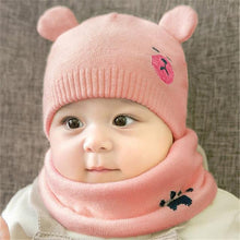 Load image into Gallery viewer, Baby Bear Beanie
